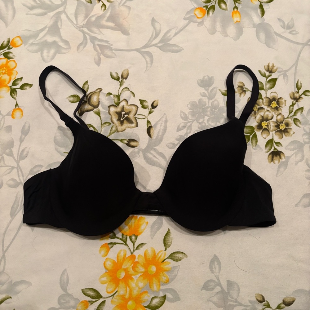 Luleh Size 34A Black Underwire Bra